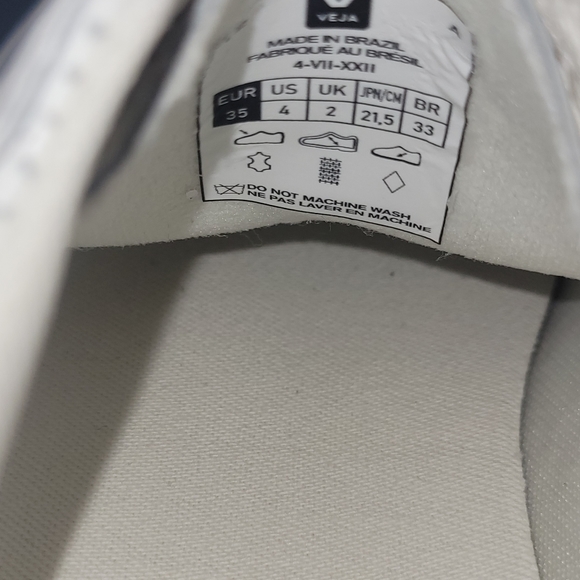 Veja Esplar White and Rose Gold Metallic Platine Size US 4 men  = US 5.5/6 women - Picture 7 of 7